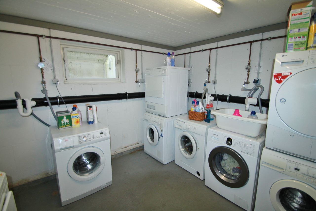 Luxuriöse Eigentumswohnung im Herzen einer eleganten Villa