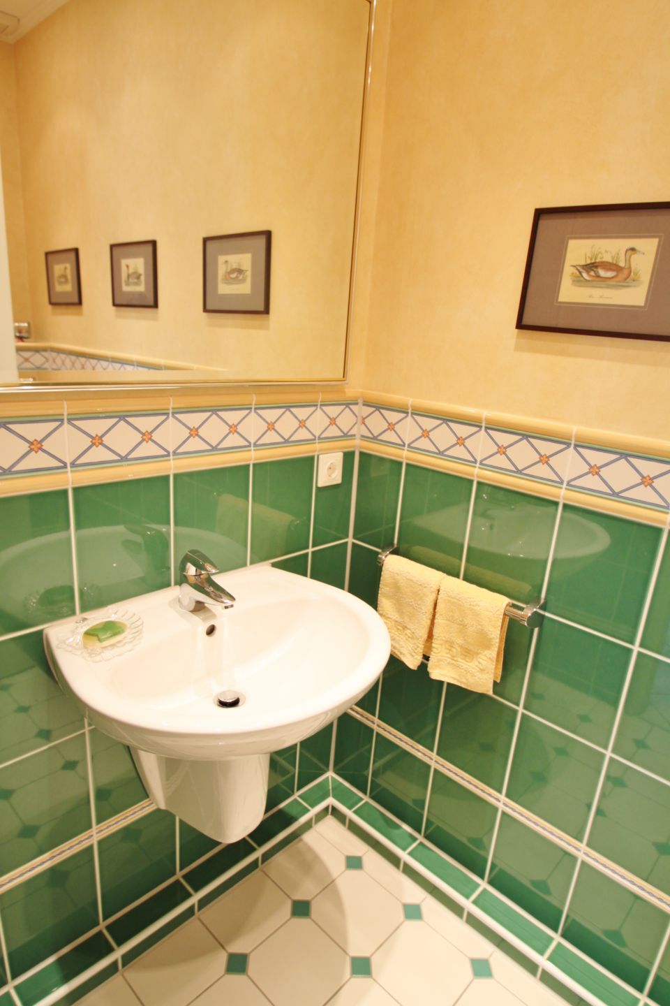 Luxuriöse Eigentumswohnung im Herzen einer eleganten Villa